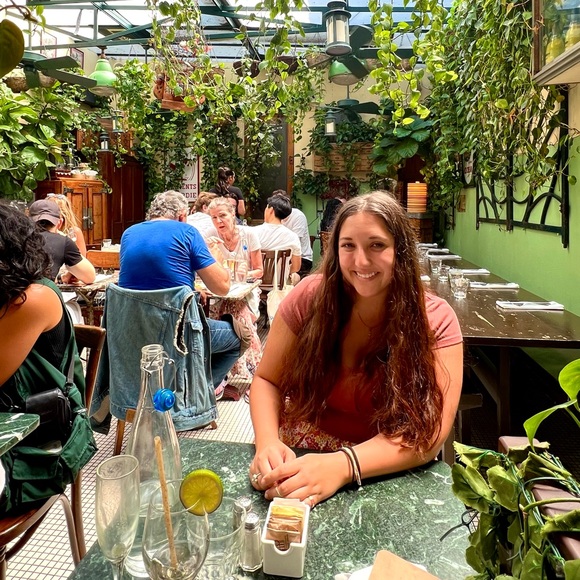 Meet your posher - Picture 5 of 6